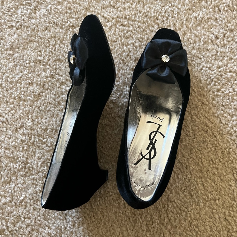 Heel - Picture 2 of 4